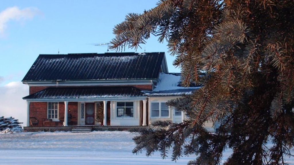 Farmhouse in Prince Edward Country