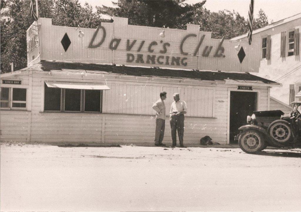 On August 21, 1948. At around 11 p.m., close to a hundred belligerent young people fought near Davie’s Dancing Club, on Wasaga Beach. (Courtesy of the Wasaga Beach Archives)